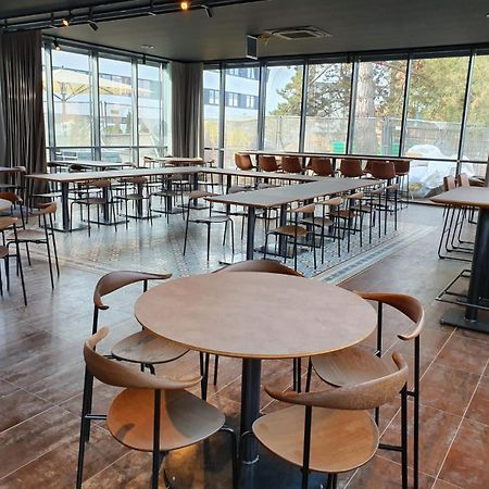 Hotel Im Leskanpark Koln Bagian luar foto